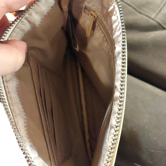 Nine West Navy & Cream Wristlet - Picture 5 of 8